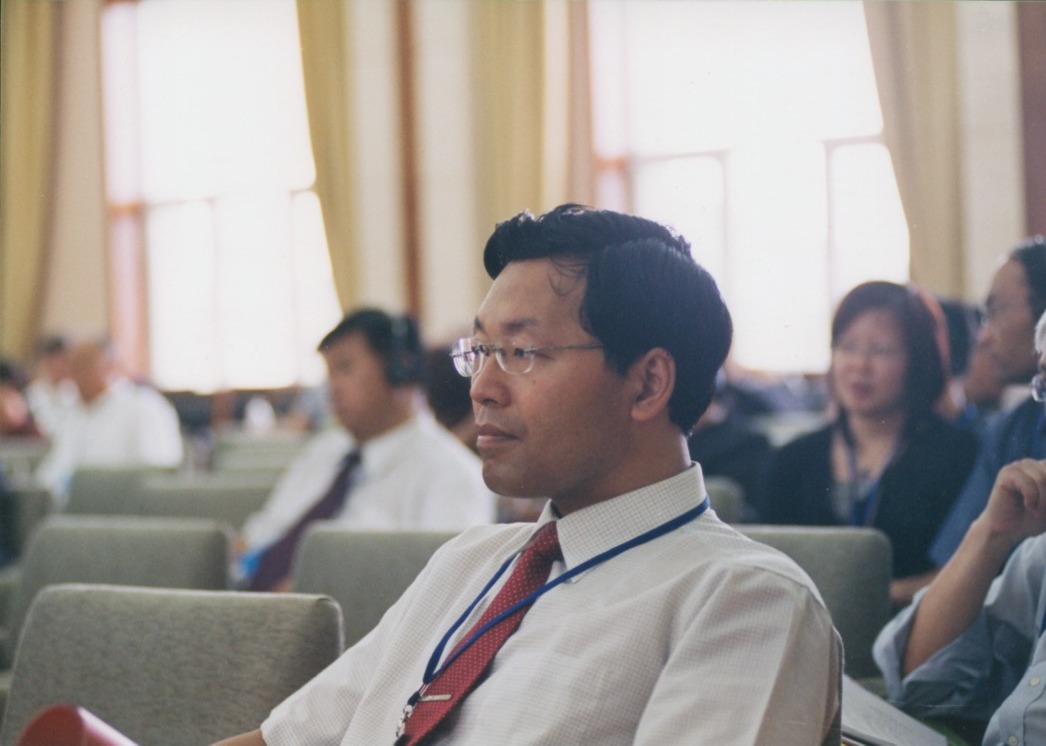 著名数学家丁小平受邀参加第四届国际数学科学大会（ICM2012）作学术报告